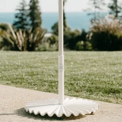 Business & Pleasure Co. Clamshell Base