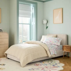 Calma Upholstered Bedroom Set