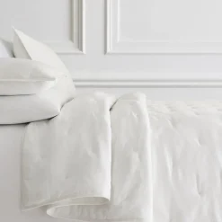 Chenille Tack Stitch Quilt & Shams