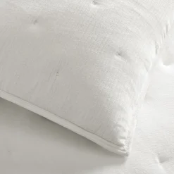 Chenille Tack Stitch Quilt & Shams