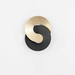 Circle & Line Clasp Wall Hanging