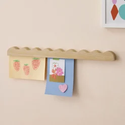 Daisy Magnetic Art Hanger (24")