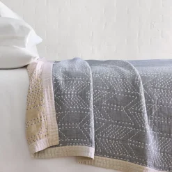 Double Cloth Arrow Blanket