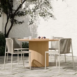 Ellington Outdoor Terrawood Round Dining Table & Oceana Side Dining Chairs Set