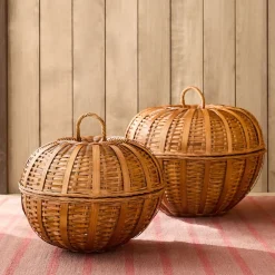 Emma Chamberlain Apple Basket