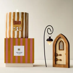 Emma Chamberlain Icon Candle - Sleepy Cottage
