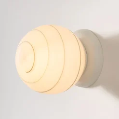 Emma Chamberlain Spiral Glass Sconce (6")