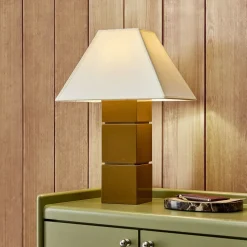 Emma Chamberlain Tiered Lacquer Table Lamp (18")