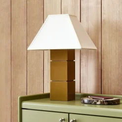 Emma Chamberlain Tiered Lacquer Table Lamp (18")
