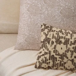 Fem Florals Pillow Cover & Throw Set