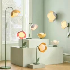 Flower Table Lamp (18")