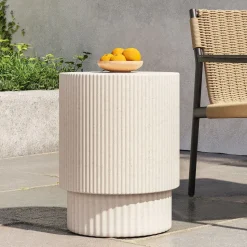 Fluted Concrete Indoor/Outdoor Side Table (16")