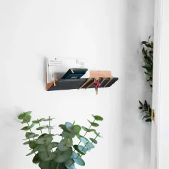 Formr Reentry Shelf w/ Hooks