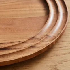 Grooved Wood Charger