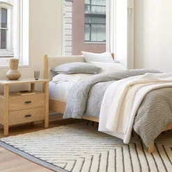 Hargrove Bed