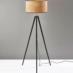 Jackson Floor Lamp (61")
