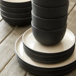 Kaloh Melamine Outdoor Dinnerware (Set of 16)