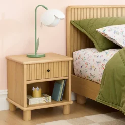 Kids Elora Nightstand (18")