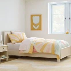 Kids Elora Nightstand (18")