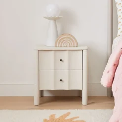 Kids Scalloped Nightstand (20")