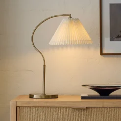 Lorelei Table Lamp (20")