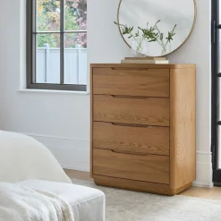 Mariselle Oak 4-Drawer Dresser (31")