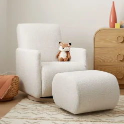 Mia Ottoman