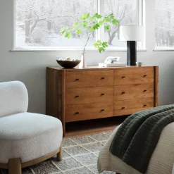 Mott Chair