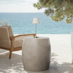 Newcastle Indoor/Outdoor Pebble End Table (24")