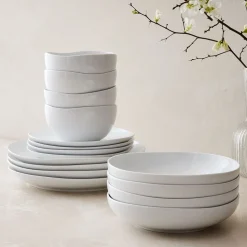 Organic Porcelain Dinnerware (Set of 16)