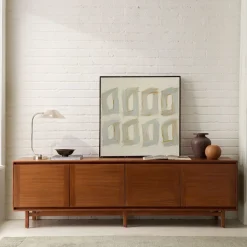 Parquet Media Console (68"–80")