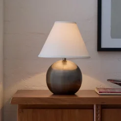 Perry Metal Table Lamp (11")
