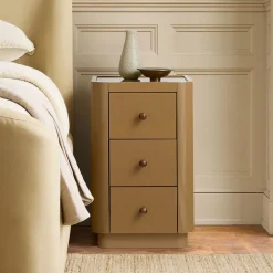 Pierce & Ward Lacquered Nightstand (16")