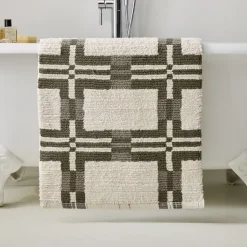 Plush Grid Bath Mat
