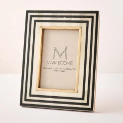 Rajiva Frame