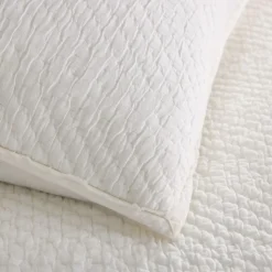 Reflections Matelasse Quilt & Shams