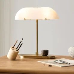 Reynolds Glass Table Lamp (17")