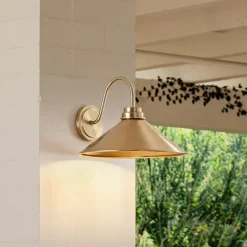 Roslyn Indoor/Outdoor Sconce (14")
