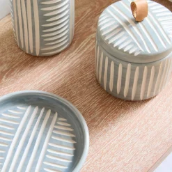 SampleHAUS Zulu Bath Accessories