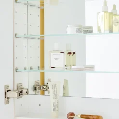 Seamless Medicine Cabinet