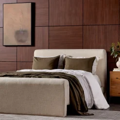 Sigrun Bed