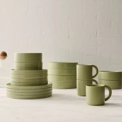 Straight-Sided Stoneware Dinnerware Collection