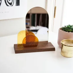 SZKLO Glass Look At Me Mirror Stand