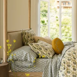 Thistle Pillowcase Set