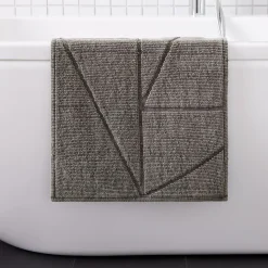 Triangle Sculpted Bath Mat