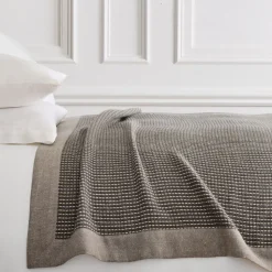 Two-Tone Cotton Linen Blanket