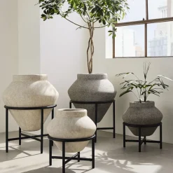 Venti Geo Planter w/ Stand