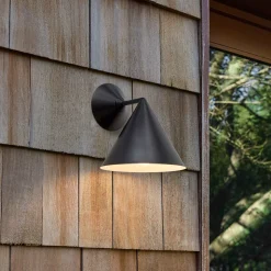 Warren Outdoor Sconce (8.5")