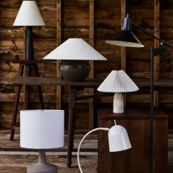 Wood & Ceramic Table Lamp (22")